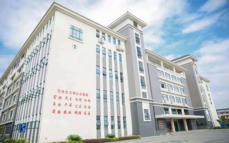 2023年南宁理工学院在辽宁招生专业有哪些？学费是多少？