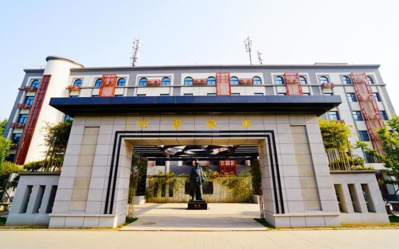 西安外事学院建筑工程技术专业在内蒙古招生录取分数(理科)：280分