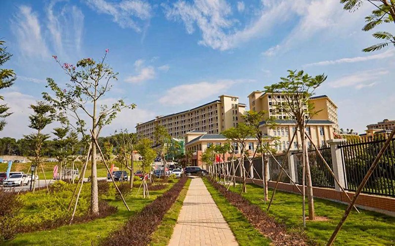 多少分可以上广州华南商贸职业学院？广州华南商贸职业学院2021年在广东各专业录取分数线
