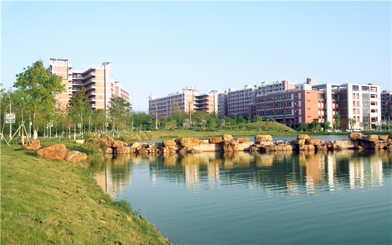 2024考生参考：2023广东工贸职业技术学院新能源汽车技术专业在河北招生录取分数及录取位次