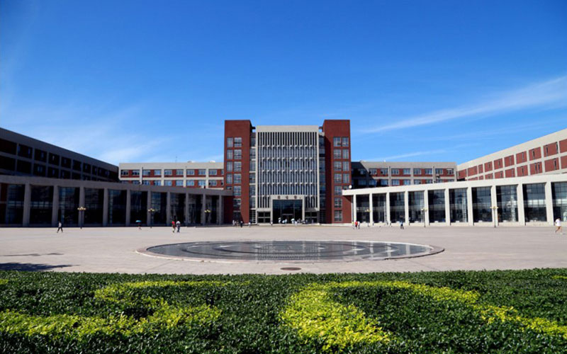 内蒙古文科考生排多少名可以上天津科技大学国际经济与贸易专业?