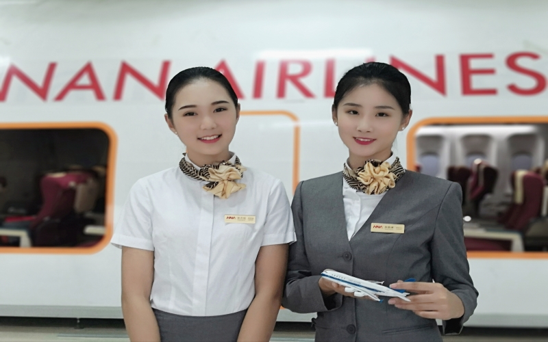 2023年浙江考生多少分可以上三亚航空旅游职业学院飞机机电设备维修专业？