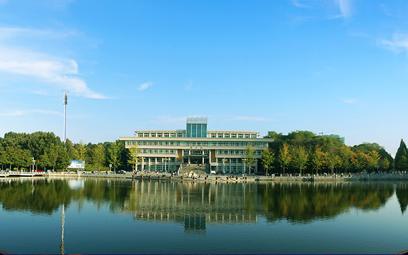 2023年信阳师范学院在福建招生专业有哪些？学费是多少？