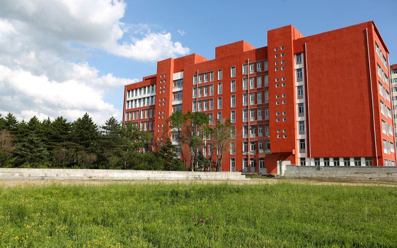 黑龙江护理高等专科学校临床医学专业在河北招生录取分数(物理类)：399分