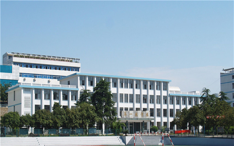 2023年长沙航空职业技术学院在辽宁招生专业有哪些？学费是多少？