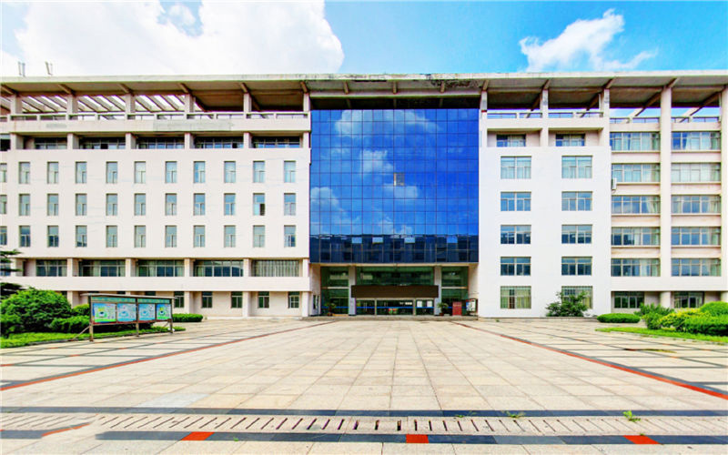 【2022高考参考】青岛工学院2021年云南最低录取分数及位次