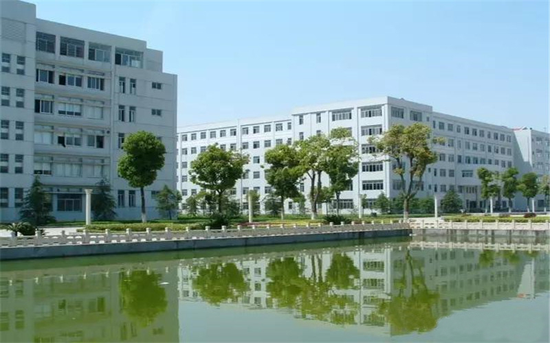 【2022高考】湖南化工职业技术学院在江苏各专业录取分数线及选科要求