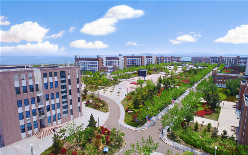 2023年威海海洋职业学院在内蒙古招生专业有哪些？学费是多少？