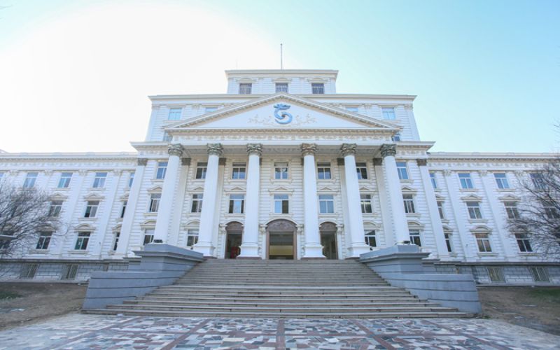 2023年山东圣翰财贸职业学院在湖北招生专业有哪些？学费是多少？