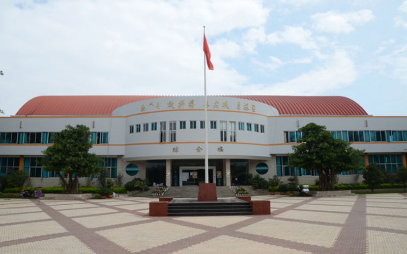 云南体育运动职业技术学院2021年在云南省招生专业及各专业招生计划人数