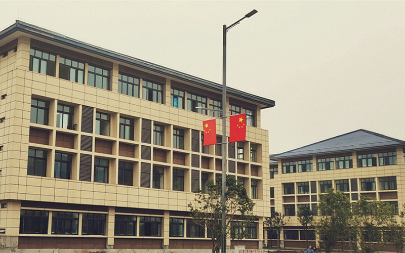 达州职业技术学院医学检验技术专业在重庆招生录取分数(物理类)：378分