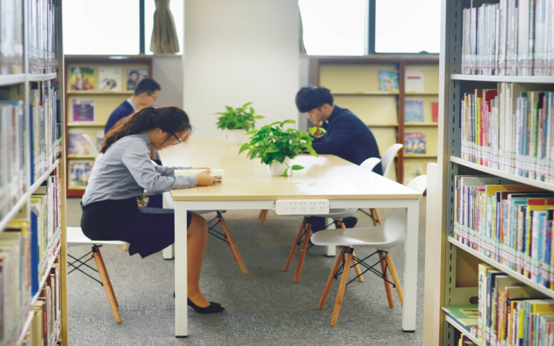多少分可以上三亚中瑞酒店管理职业学院？三亚中瑞酒店管理职业学院2022年在江苏各招生专业录取分数汇总