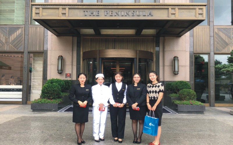 多少分可以上三亚中瑞酒店管理职业学院？三亚中瑞酒店管理职业学院2022年在广西各招生专业录取分数汇总