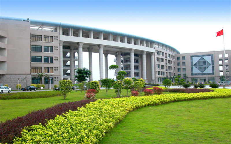 2024年福建医科大学公共事业管理专业在重庆录取分数线参考