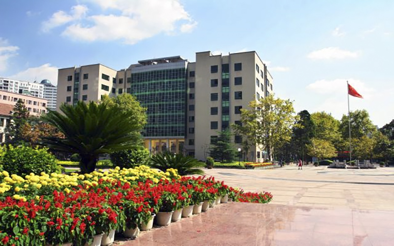 多少分可以上贵州医科大学？贵州医科大学2022年在广西各招生专业录取分数汇总