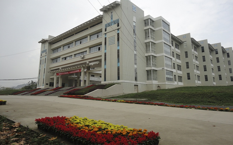 黔南民族职业技术学院2022广西文科招生专业及招生人数汇总