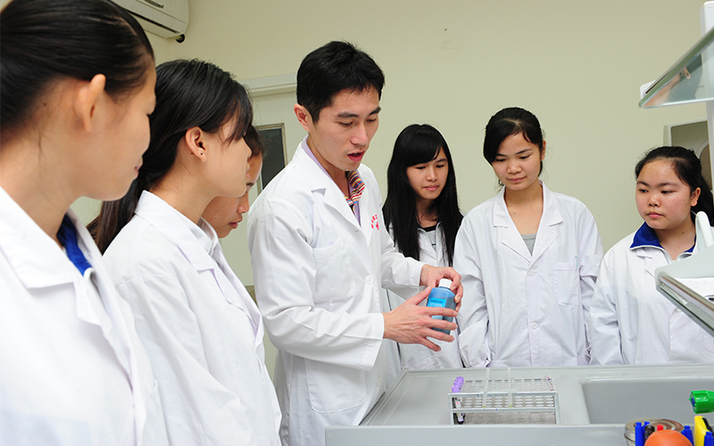 2023年海南卫生健康职业学院在重庆招生专业及招生人数汇总