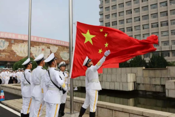大连海事大学举行庆祝中国共产党成立100周年升国旗仪式