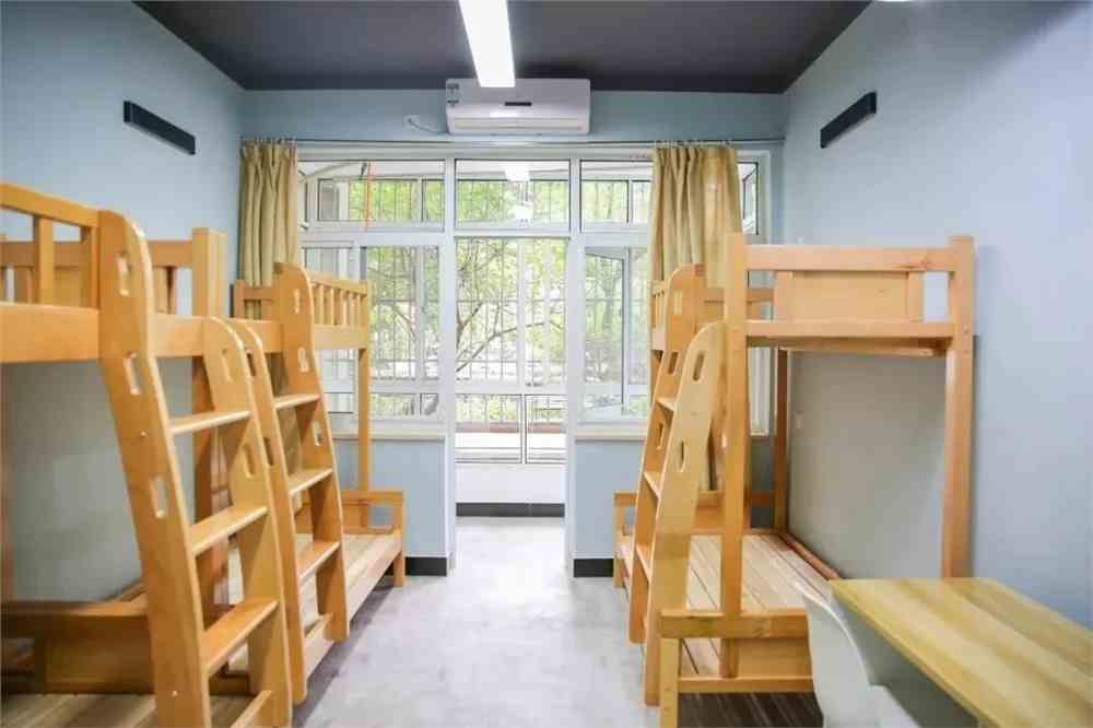 浙江万里学院宿舍条件怎么样_是几人间？（含宿舍图片）