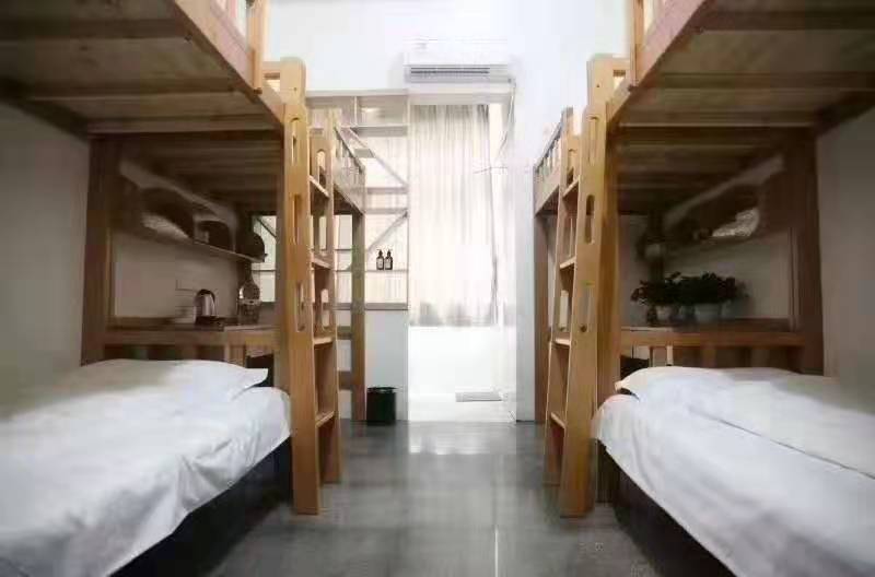 南阳职业学院宿舍条件是几人间，有空调吗（含宿舍图片）