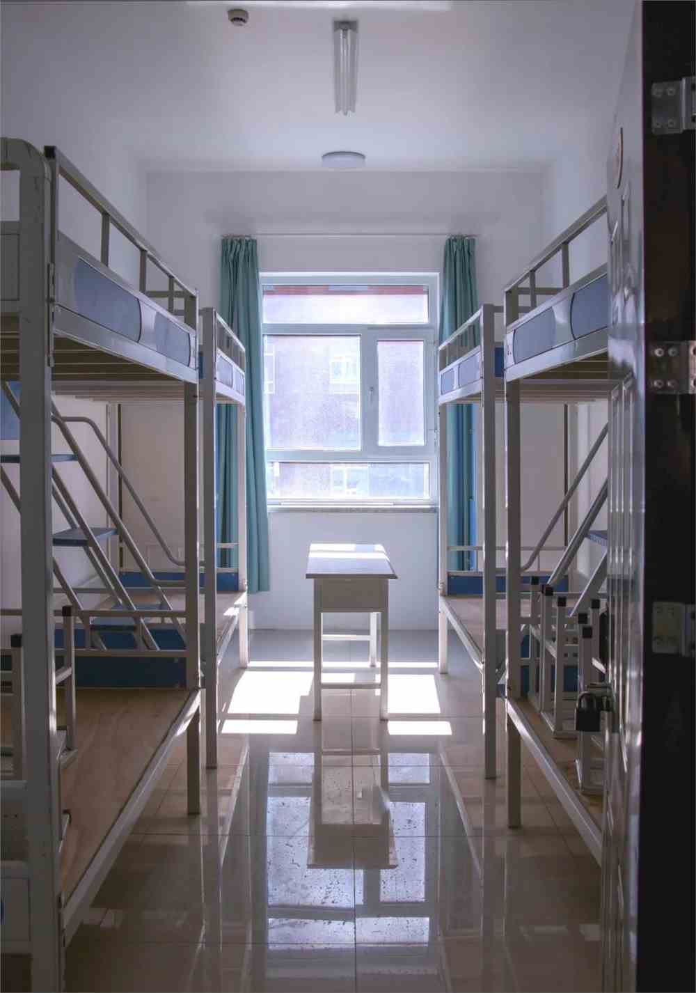 新疆师范高等专科学校宿舍条件怎么样，有空调吗（含宿舍图片）