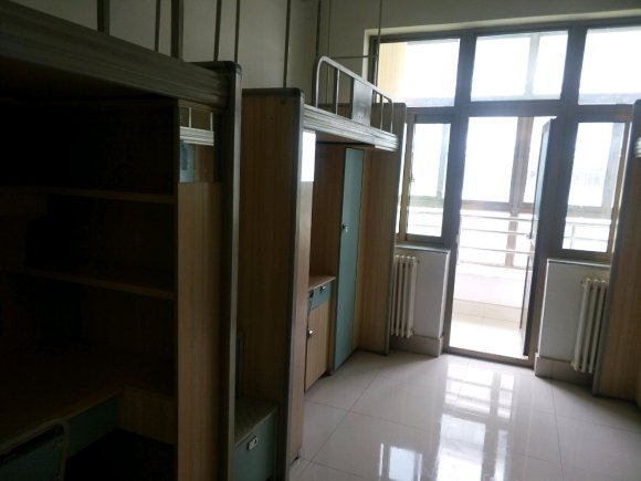 白银矿冶职业技术学院宿舍条件是几人间_有空调吗（含宿舍图片）
