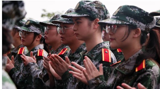 请党放心，强国有我！贵州民族大学举行2020级学生军训动员暨国防教育思政课开班动员大会