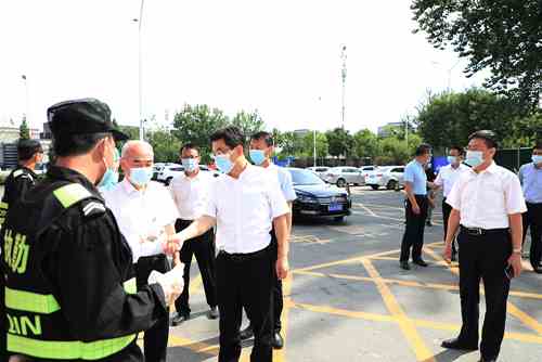 山西省教育厅副厅长侯文一来山西工程科技职业大学督导检查秋季学期开学和疫情防控工作