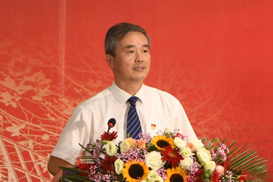 出席典礼的校领导有张惠贞,王召东,许朝民,王靖,贺国营,杨风岭,刘守勇