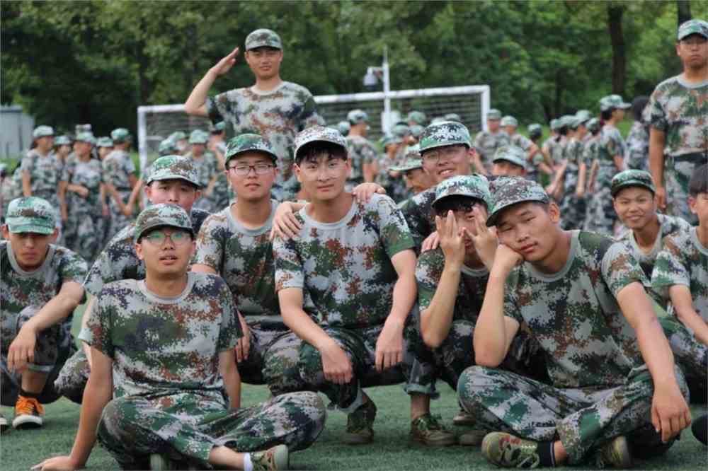爆照又帅又飒川内28所高校军训现场照来了
