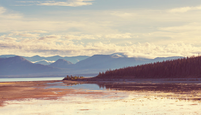 摄图网_300372414_banner_夏季加大落基山脉风景如画的山景（企业商用）_副本.jpg