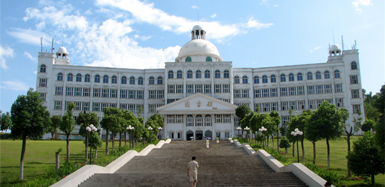 这十所大学很吃香！热度和录取线超过部分985！