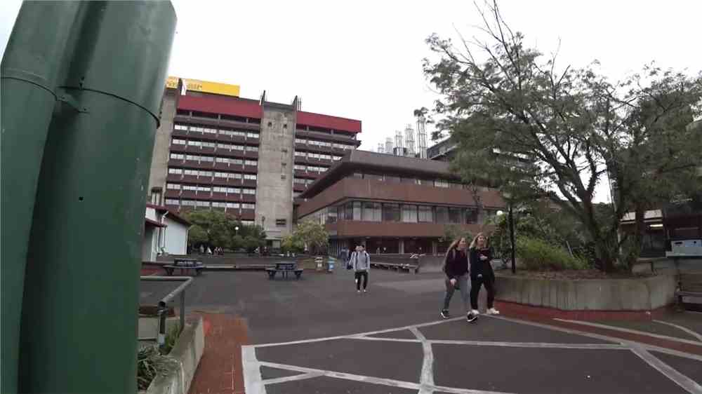 新西兰和加拿大留学哪个费用高，没想到是这样的结果