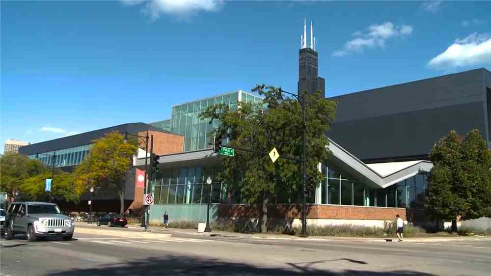 伊利诺伊大学芝加哥分校，培养众多医学专业优秀人才