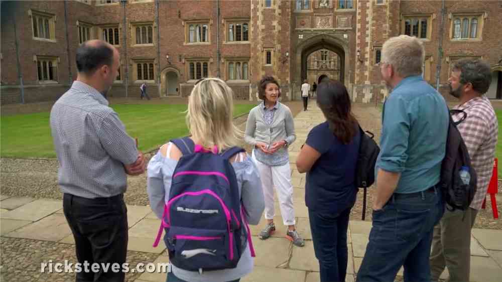 英国留学推荐人找谁？