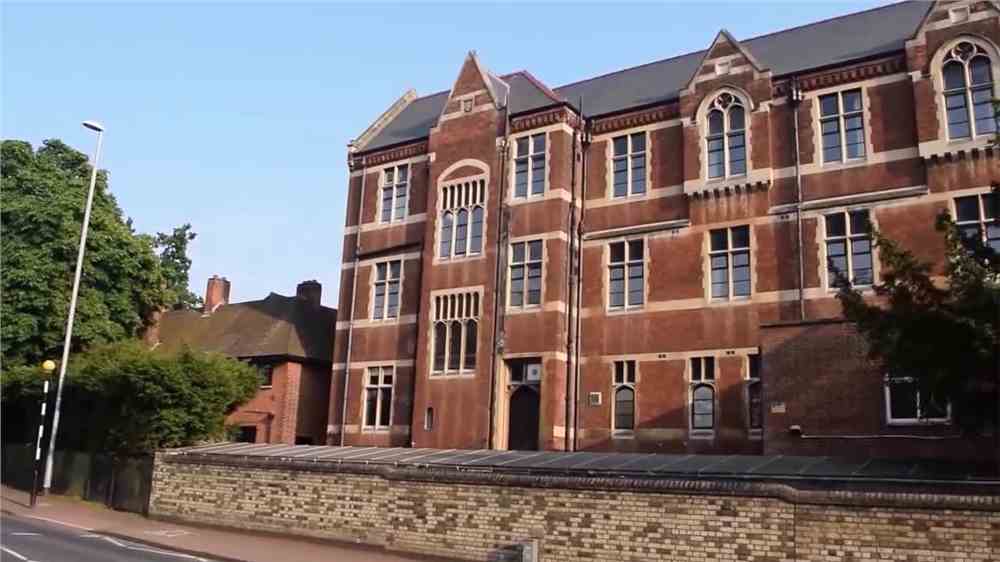 英国剑桥大学多少分录取