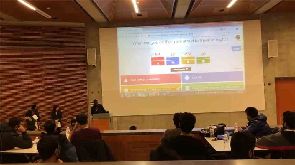 加拿大留学交费方式