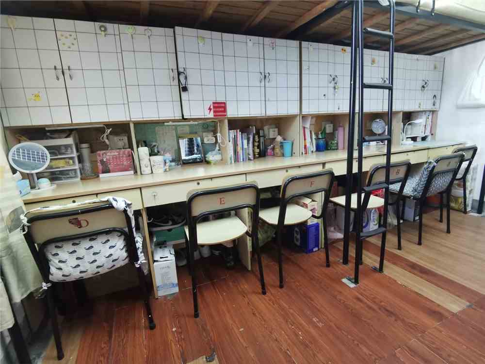 衢州职业技术学院宿舍条件怎么样，怎么样_几人间_宿舍图片