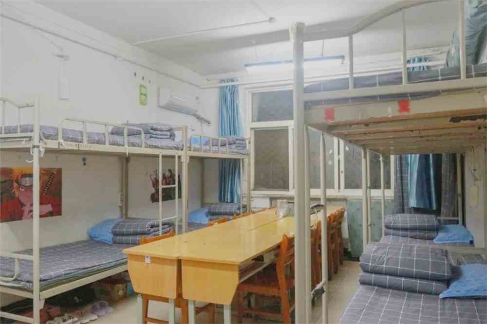 河北东方学院宿舍条件怎么样,怎么样_几人间_宿舍图片