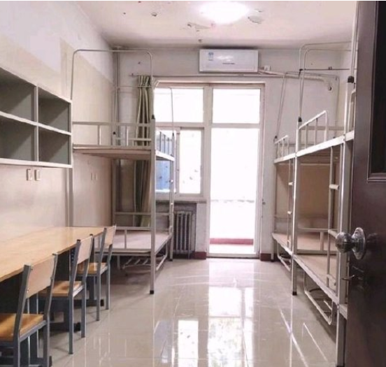 河北政法职业学院宿舍条件怎么样，怎么样_几人间_宿舍图片