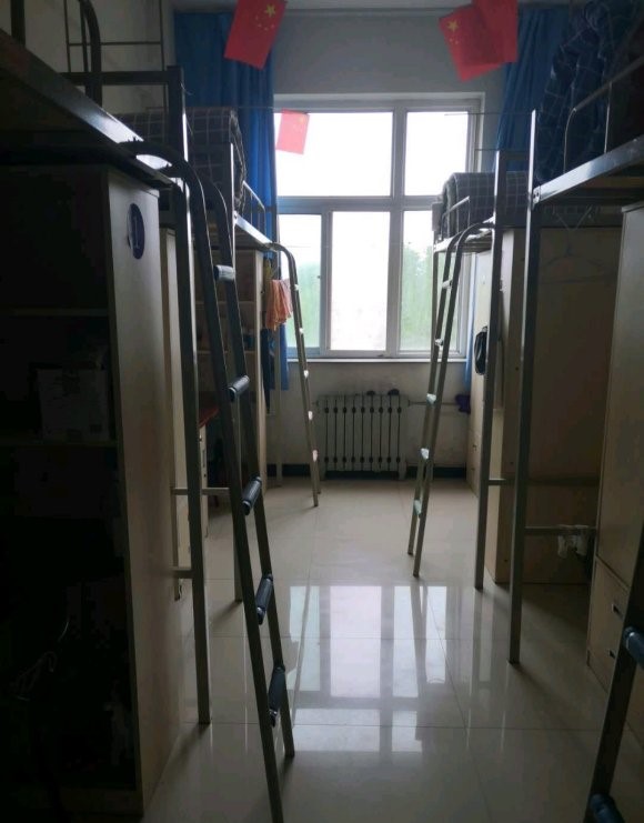 宁夏工商职业技术学院宿舍条件怎么样，怎么样_几人间_宿舍图片