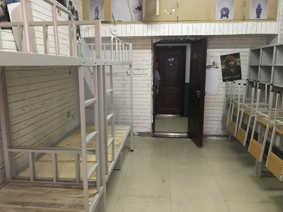 河南质量工程职业学院宿舍条件怎么样_有空调么_宿舍图片