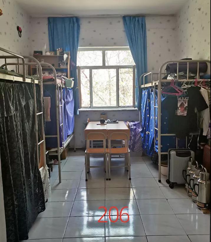 新疆大学宿舍条件怎么样_有空调么_宿舍图片