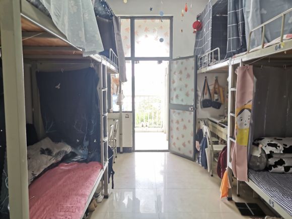 昆明冶金高等专科学校宿舍条件怎么样，有空调吗（含宿舍图片）