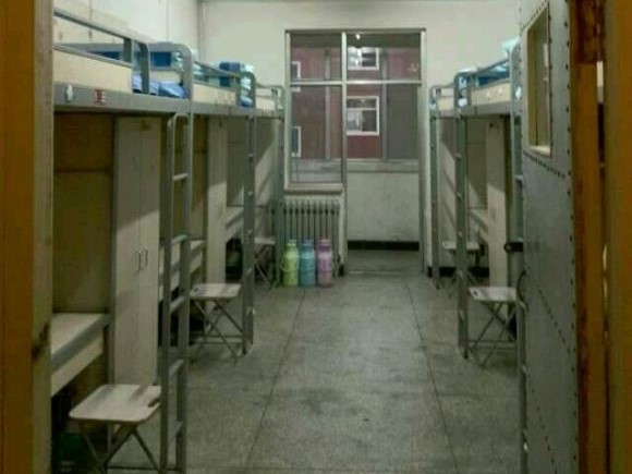 山西大学商务学院宿舍条件怎么样，有空调吗（含宿舍图片）