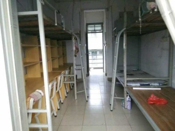 广州科技贸易职业学院宿舍条件怎么样，有空调吗（含宿舍图片）