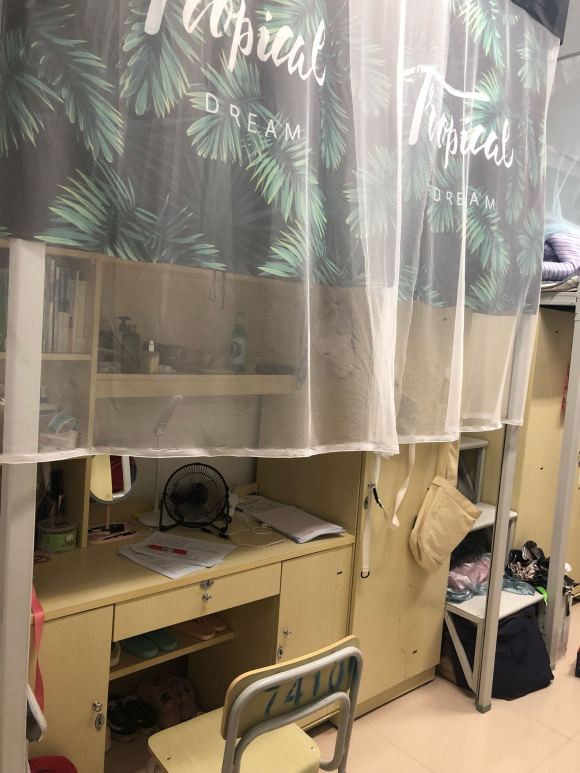 红河卫生职业学院宿舍条件怎么样_几人间_宿舍图片
