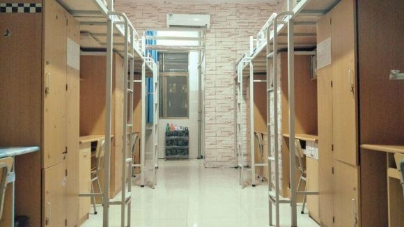 郑州工商学院宿舍条件怎么样_几人间_宿舍图片