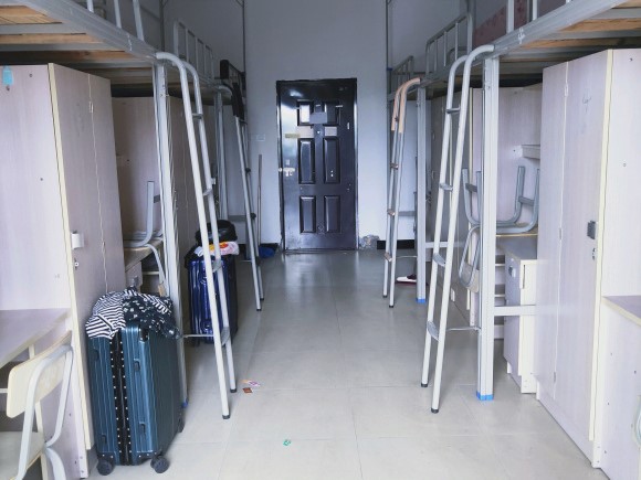 湖南理工职业技术学院宿舍条件怎么样_几人间_宿舍图片