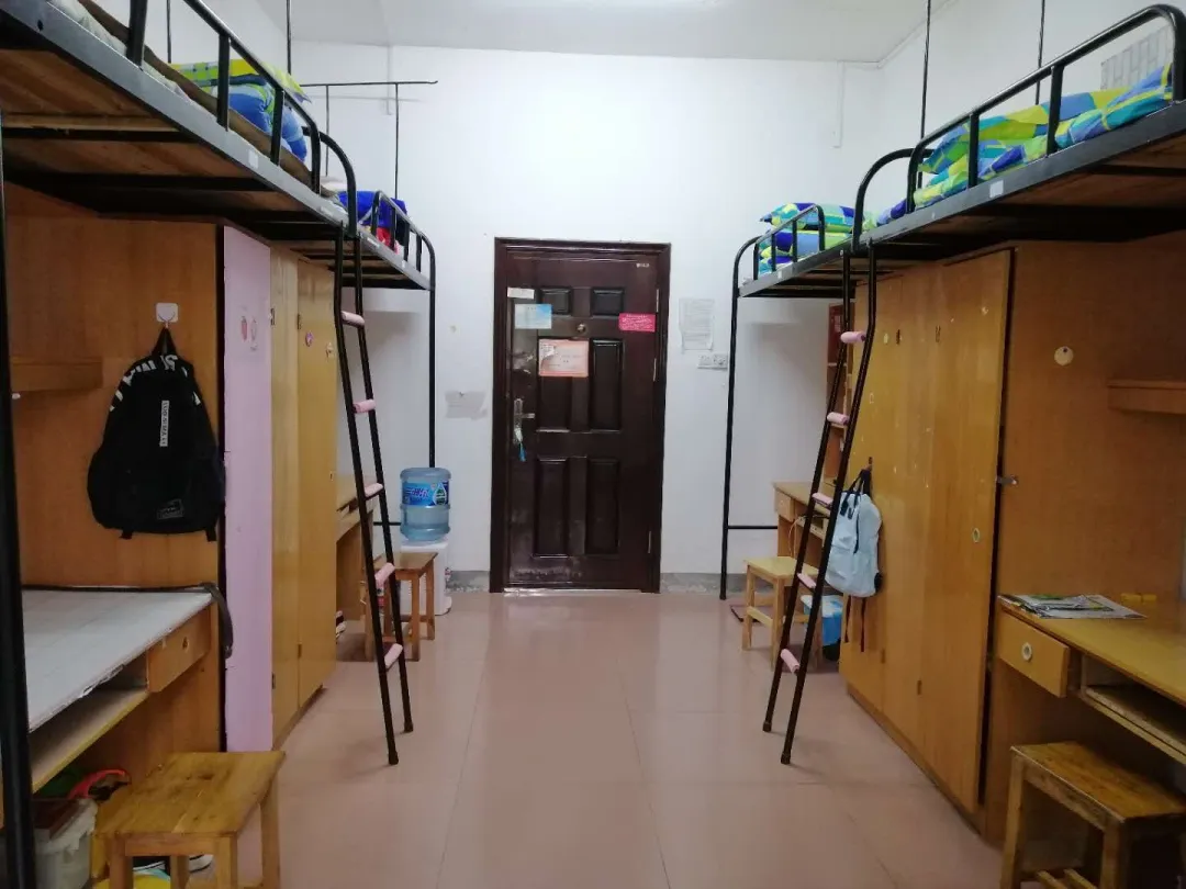湖南工程学院宿舍条件怎么样_几人间_宿舍图片